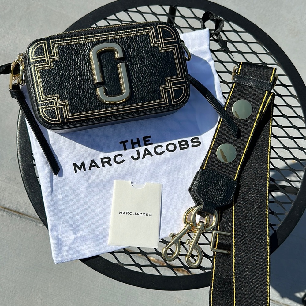 Marc Jacobs SNAPSHOT Crossbody Bag